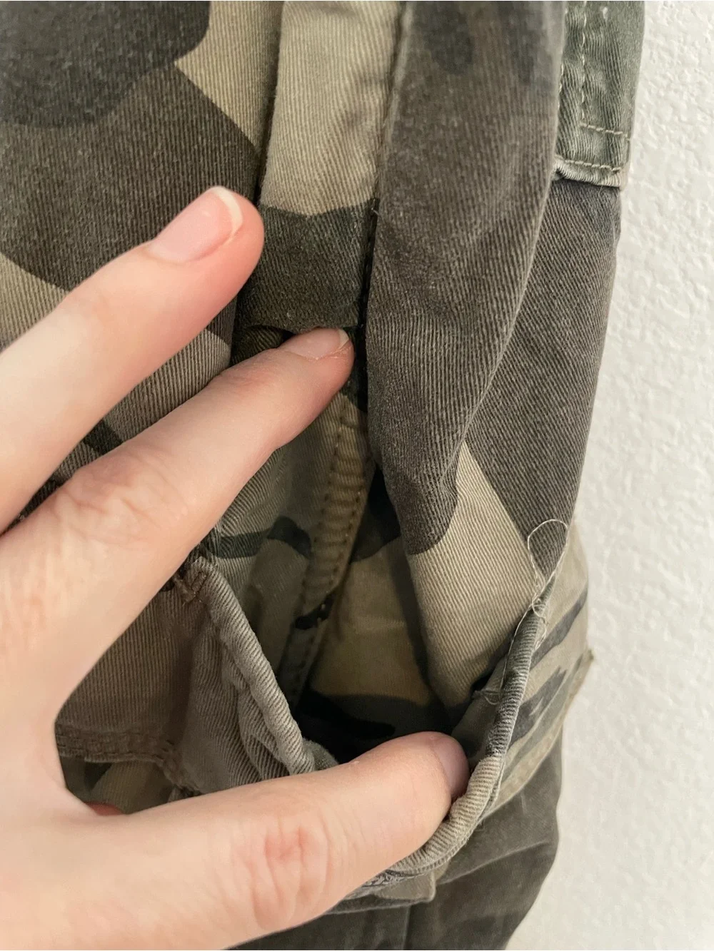 Wrangler Relaxed Fit Fleece Lined Men's Green Camouflage Cargo Pants